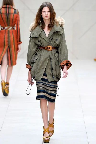 Look 37